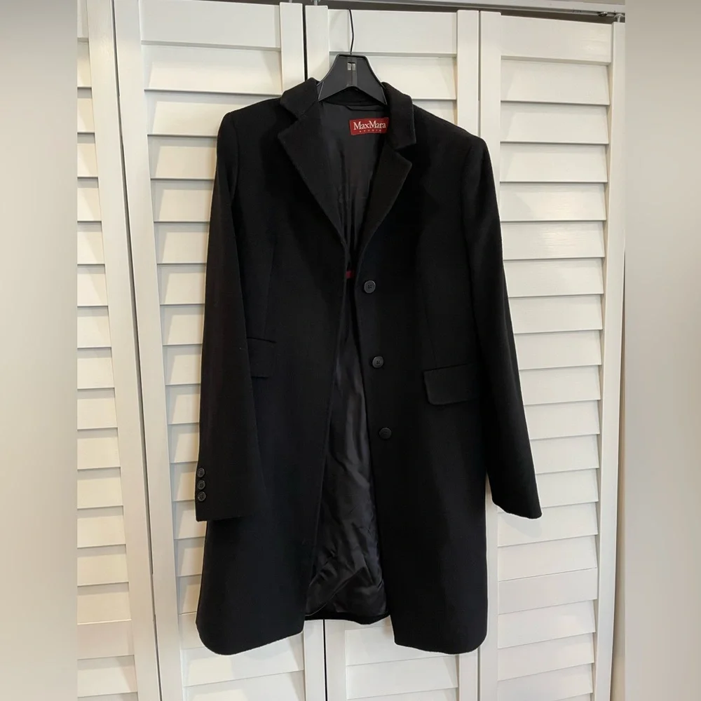 MaxMara Studio Virgin Wool Classic Coat - Picture 1 of 8